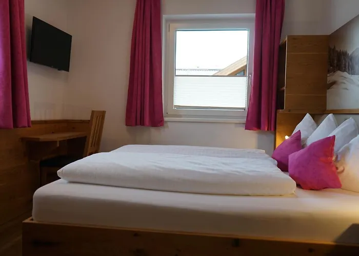 Bergfink Апартаменты *